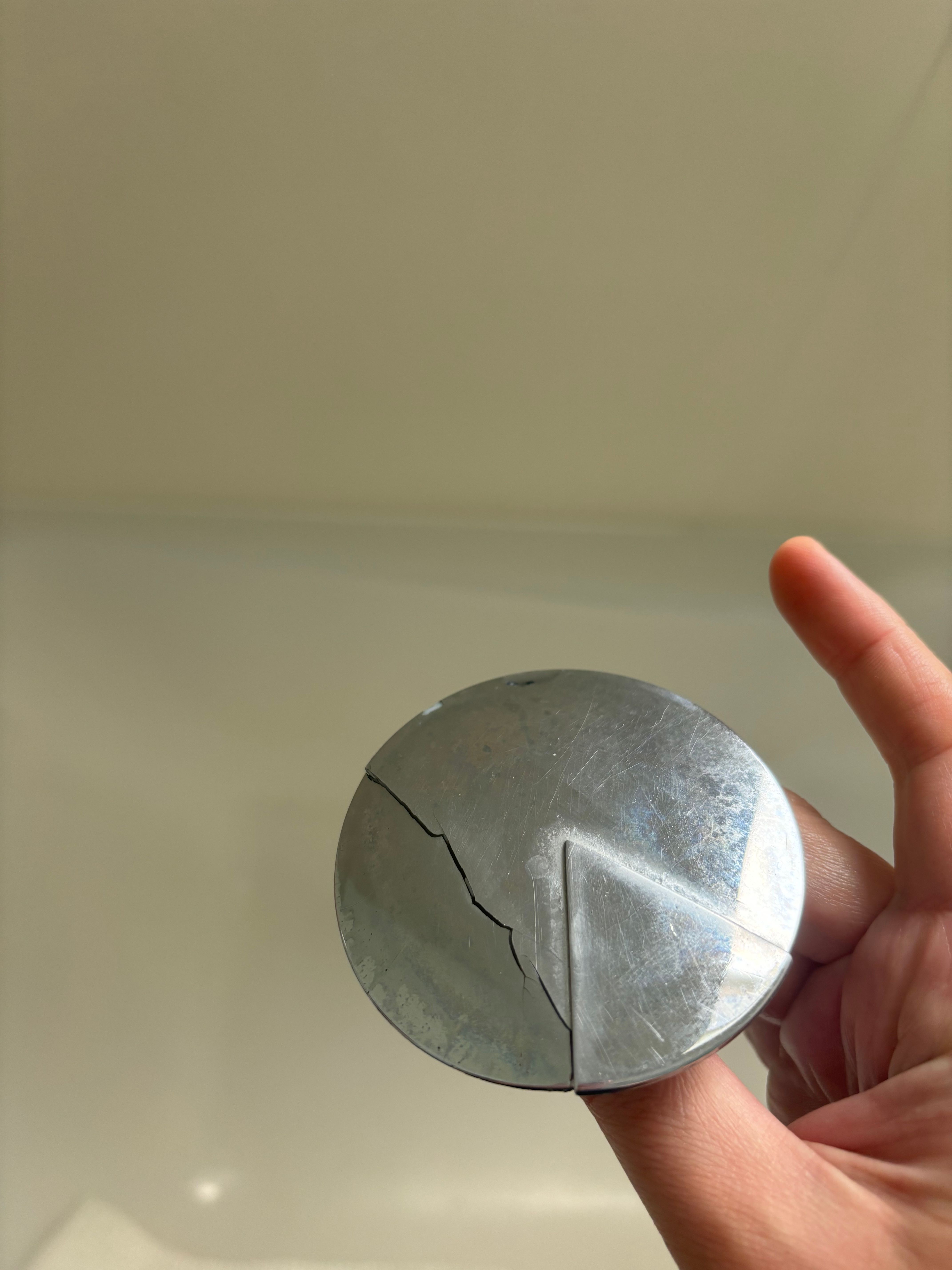 How to replace cracked bathtub plug? Bunnings community