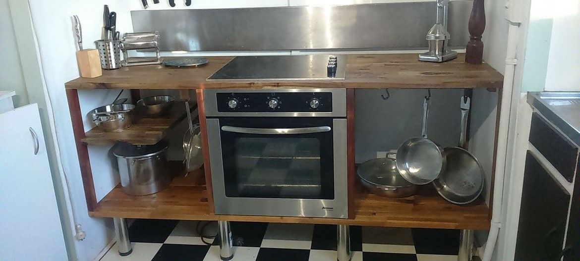  Budget kitchen renovation using Acacia benchtops.JPG