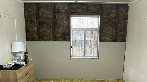 Bottom Gyprock is up.