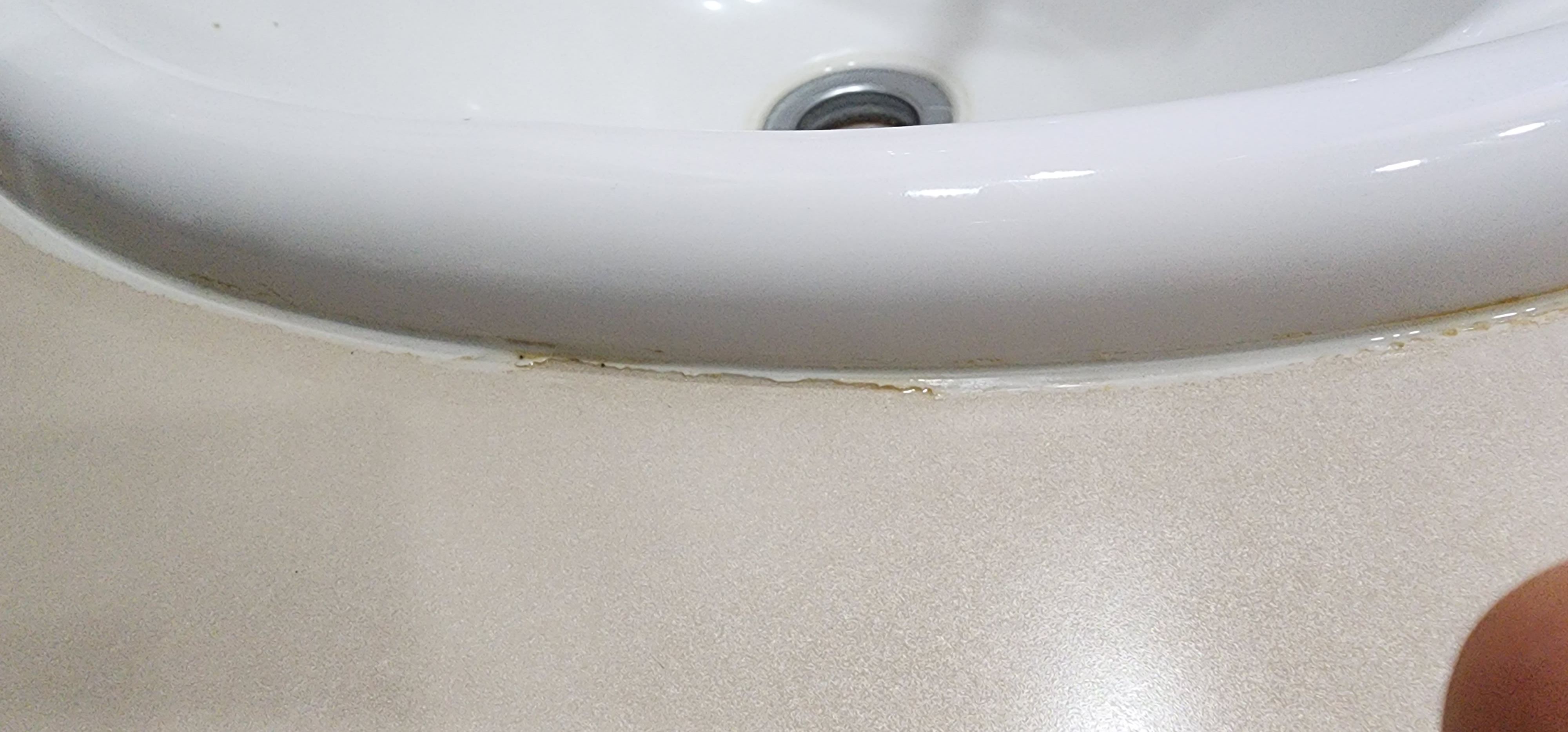 How to fix silicone caulking around basi... Bunnings community