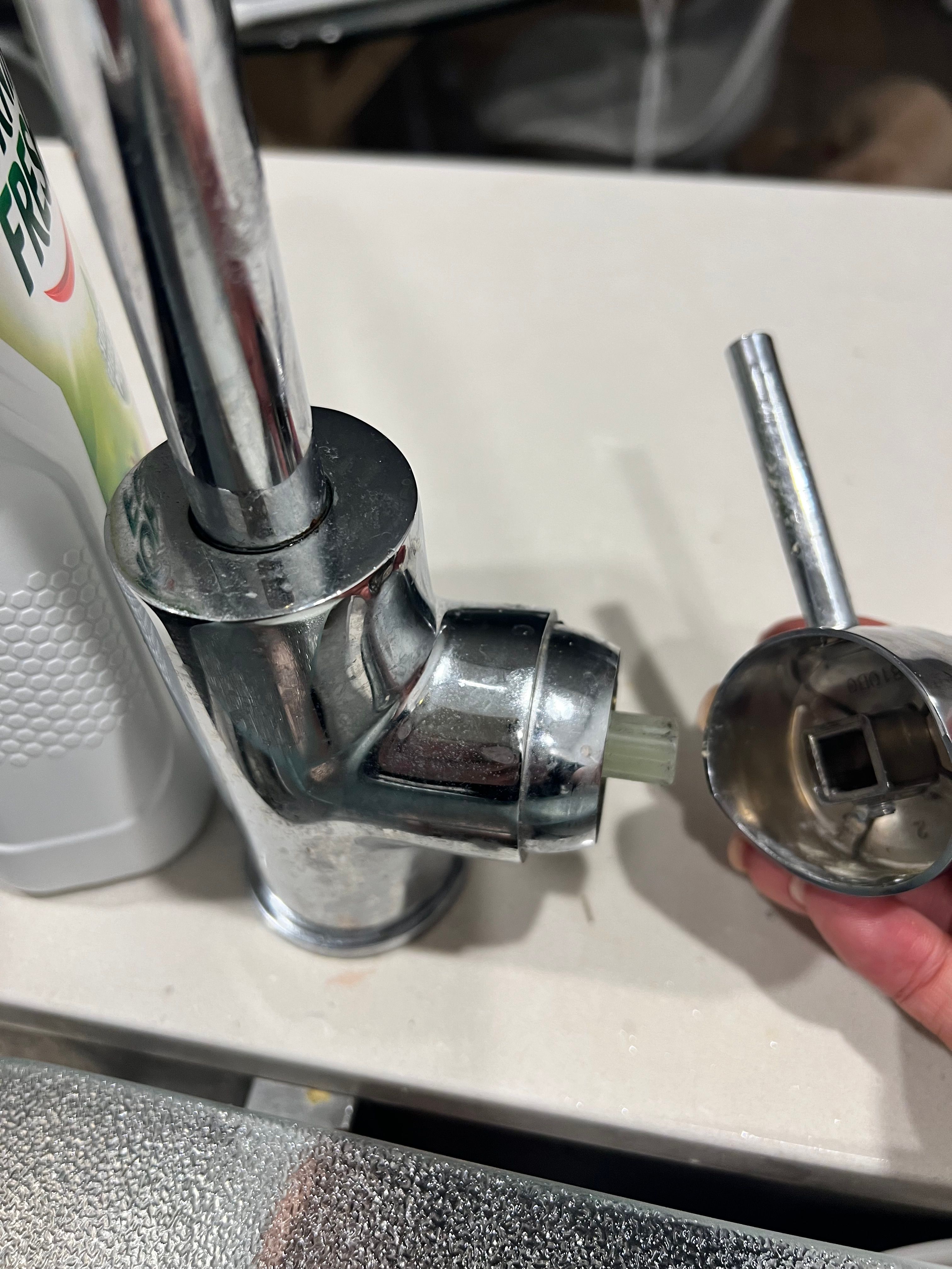 How to fix a kitchen tap handle that kee... Bunnings community