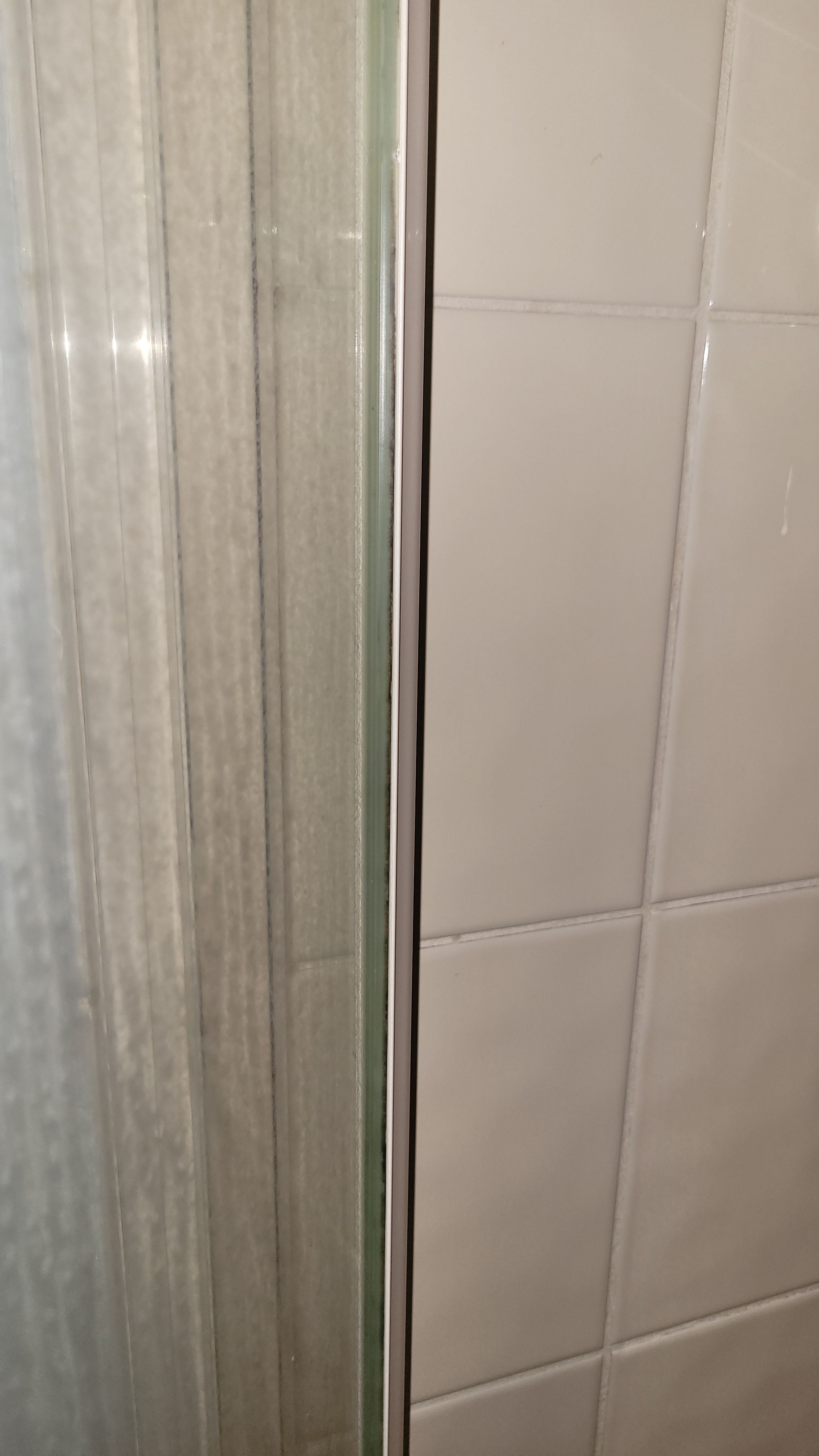How to clean shower sealant? Does it nee... Bunnings community