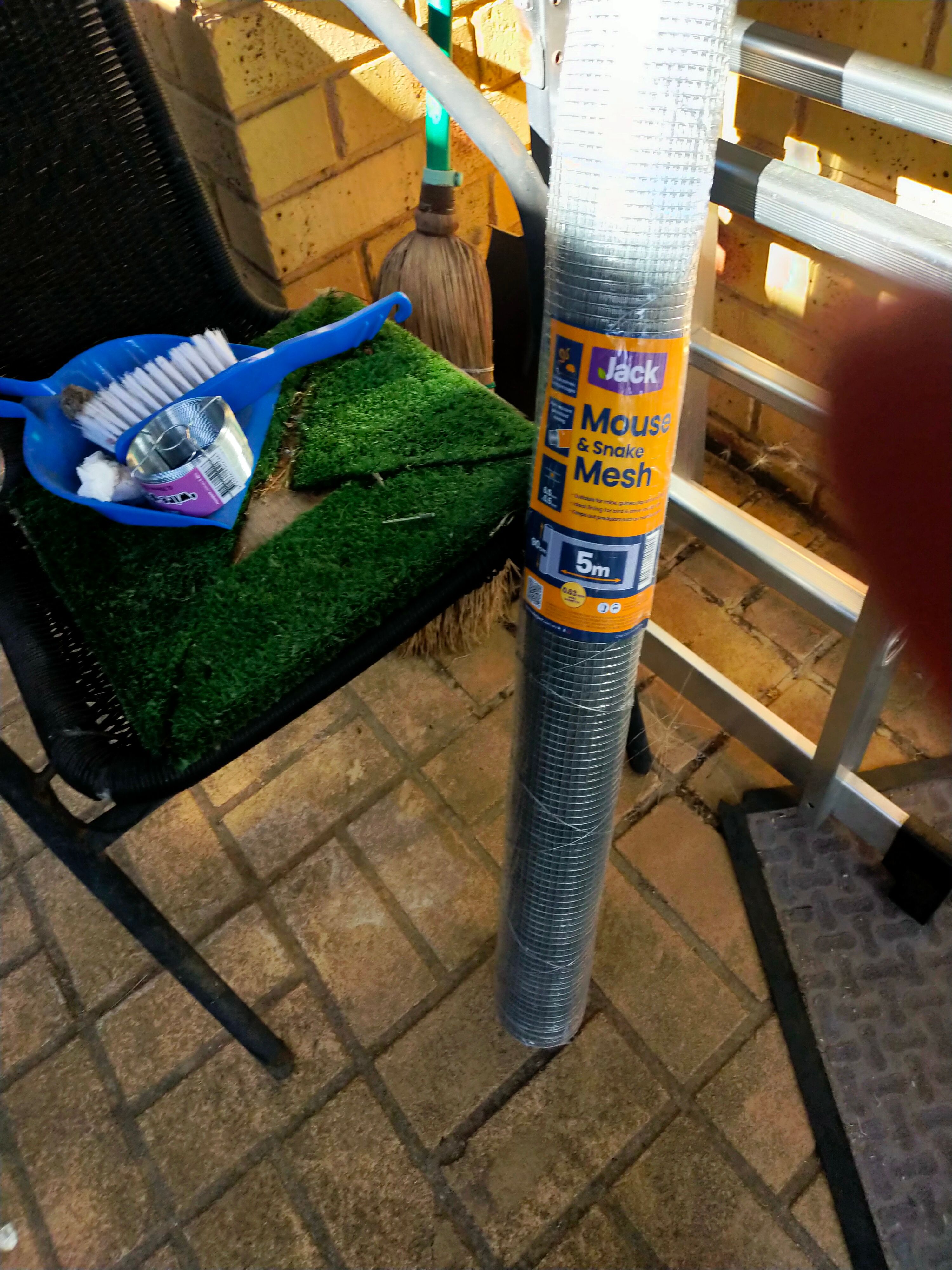 How to fix snake mesh to a fence? Bunnings community