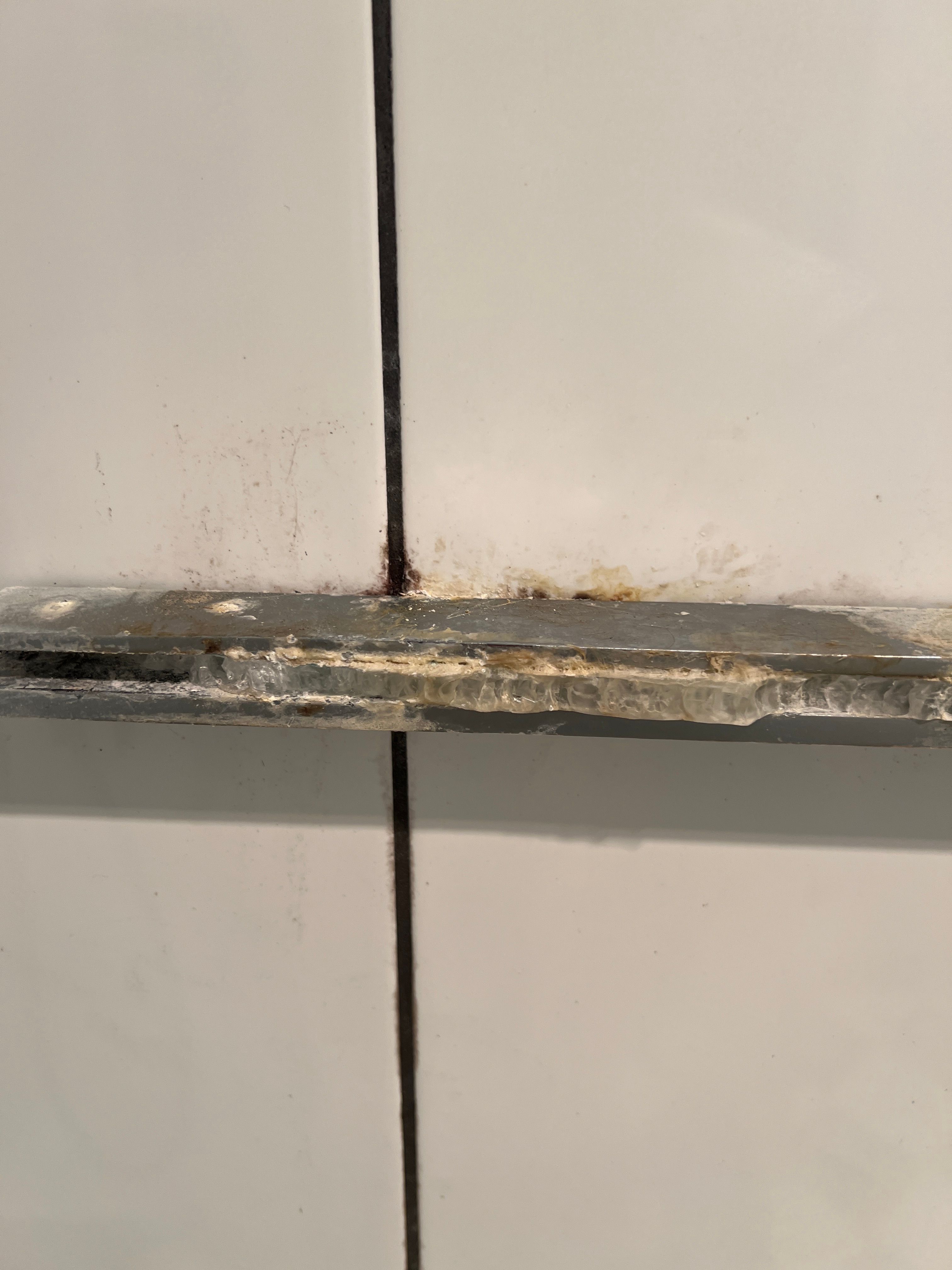 Solved: How to remove glass floating shelf? | Bunnings Workshop community