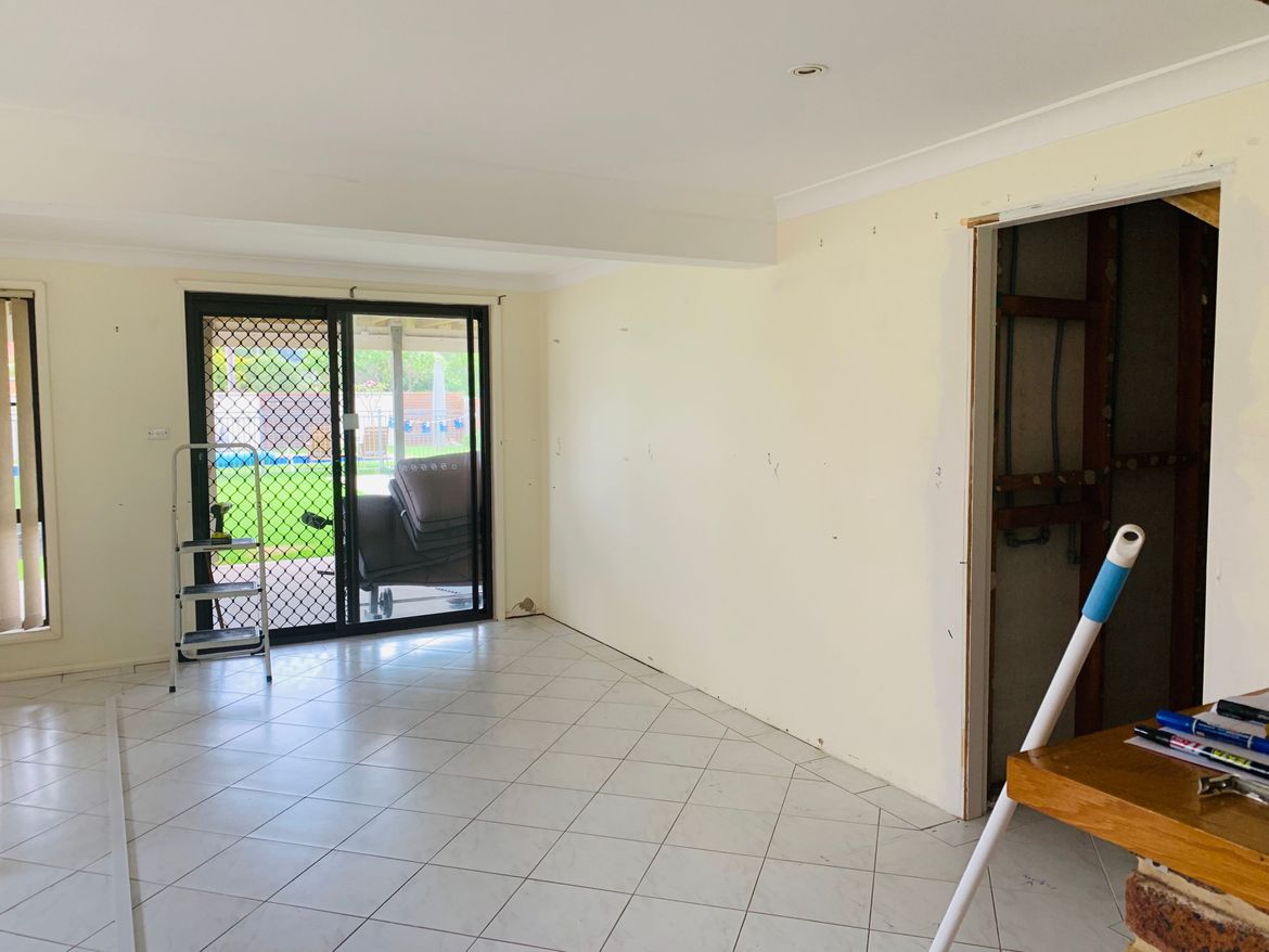 Now to clear the room. I had already skinned the small adjoining room that will become a butlers pantry