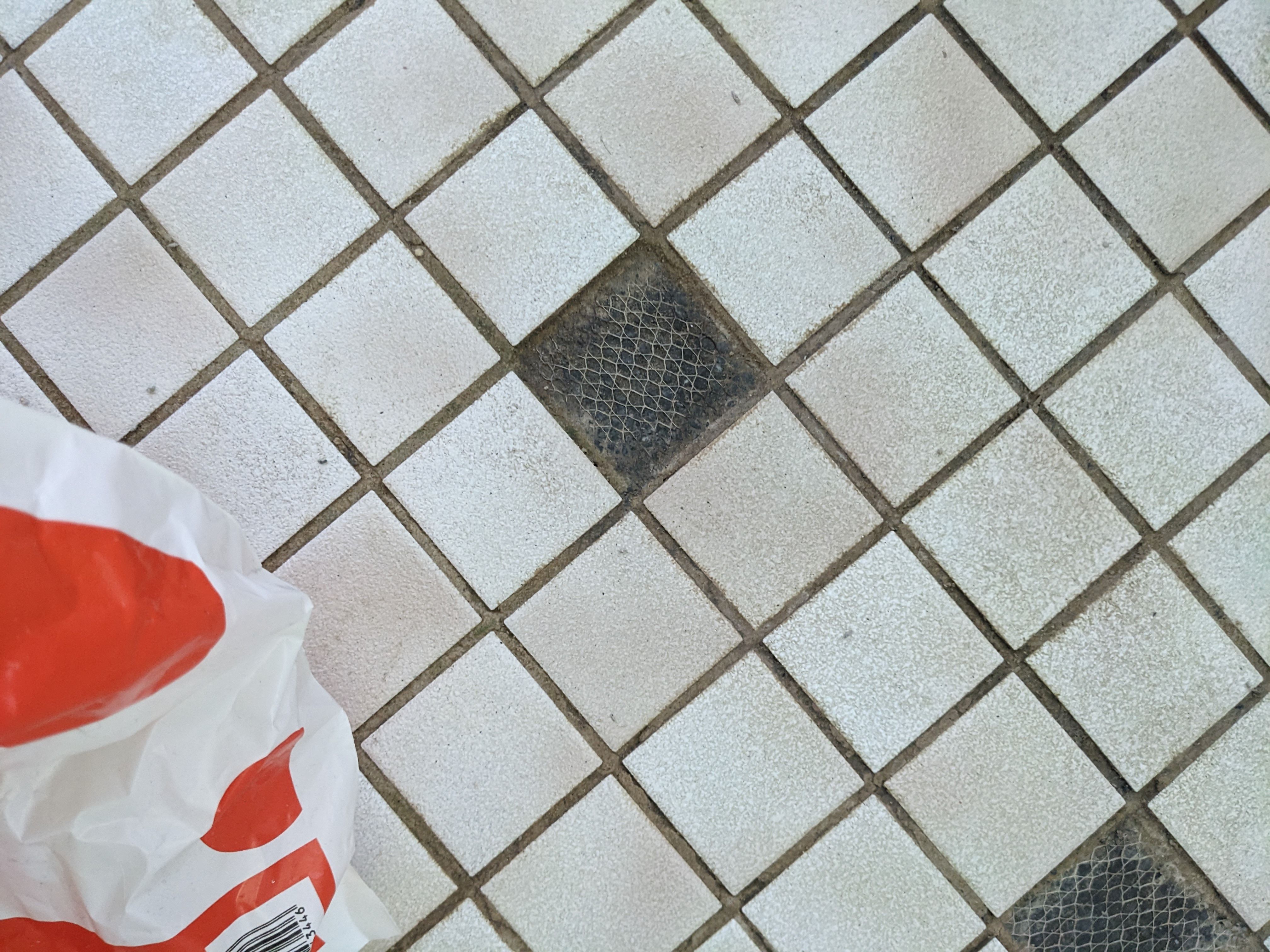 Solved How to retile kitchen, bathroom and show... Bunnings