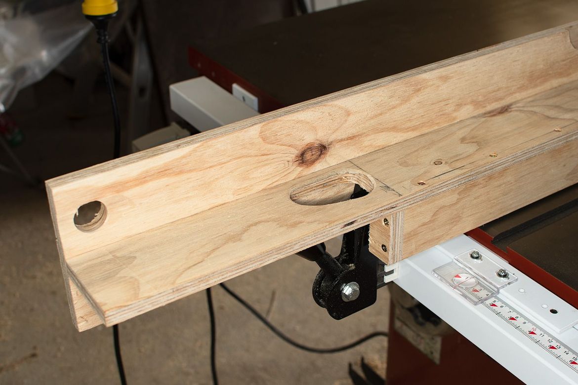 Face jointing jig rear view showing modifications I had to make to fit the lock of my rip fence.