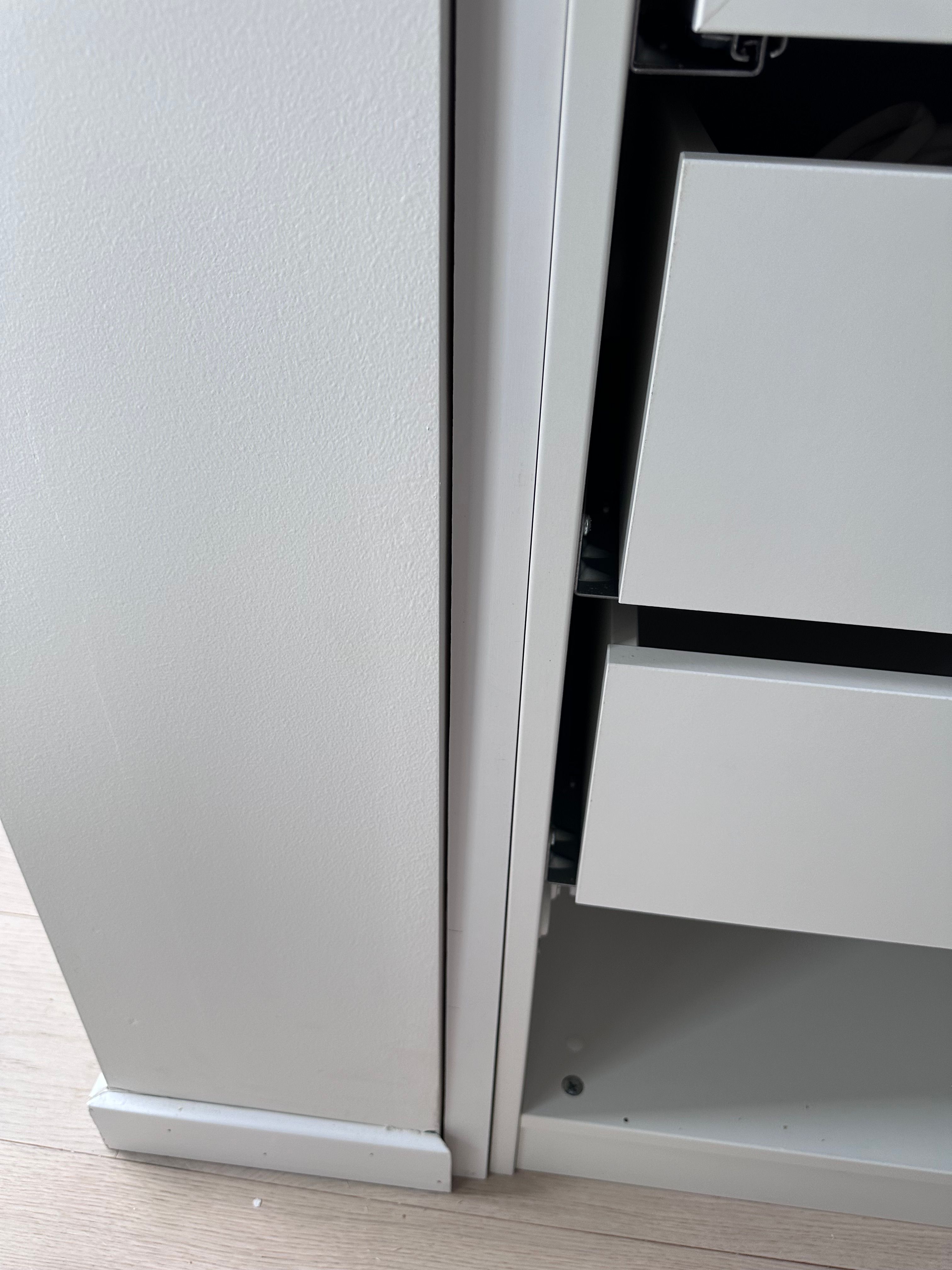 How to make my wardrobe look builtin? Bunnings community