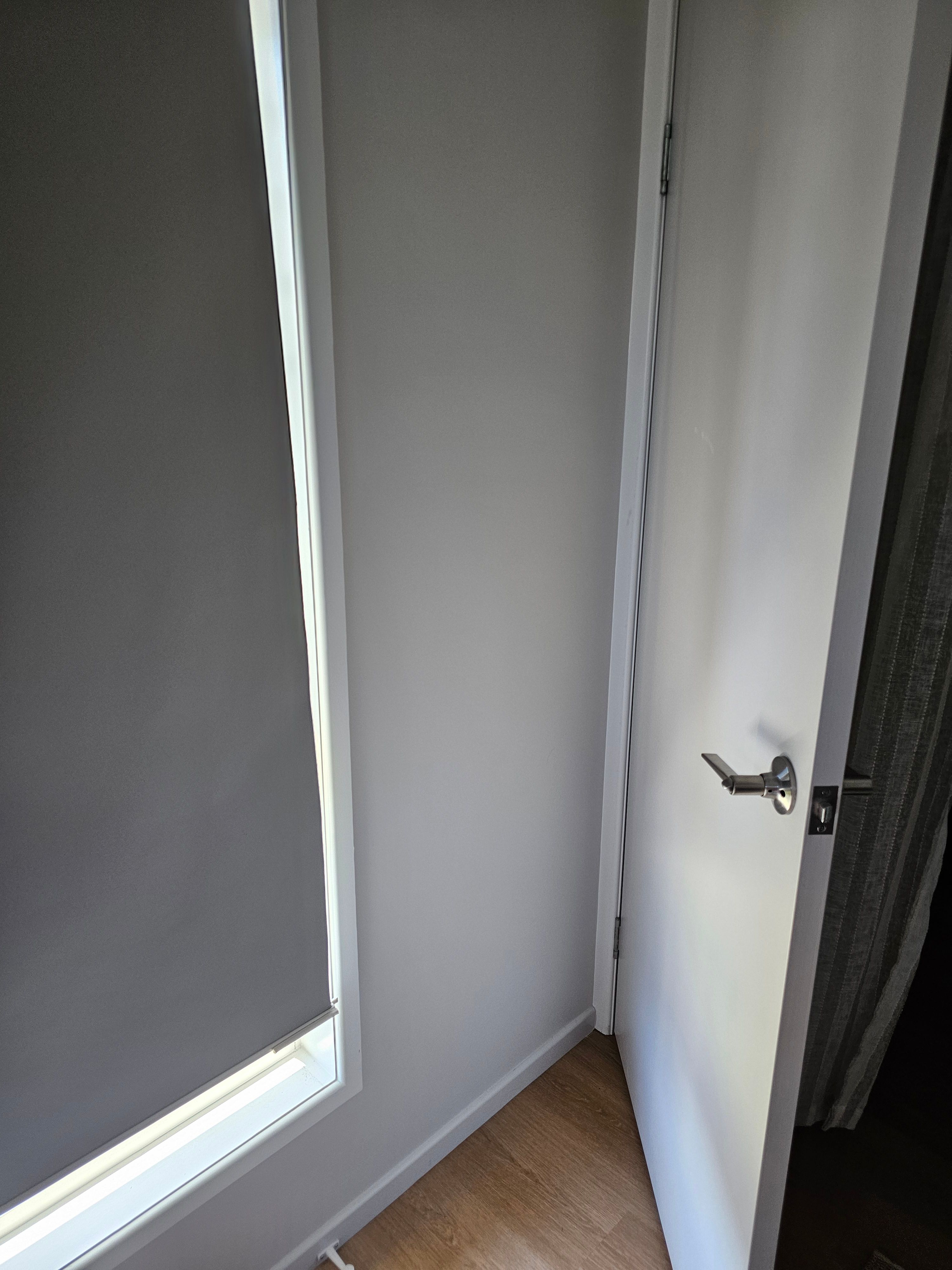 How to mount mirror on wall behind door? Bunnings community