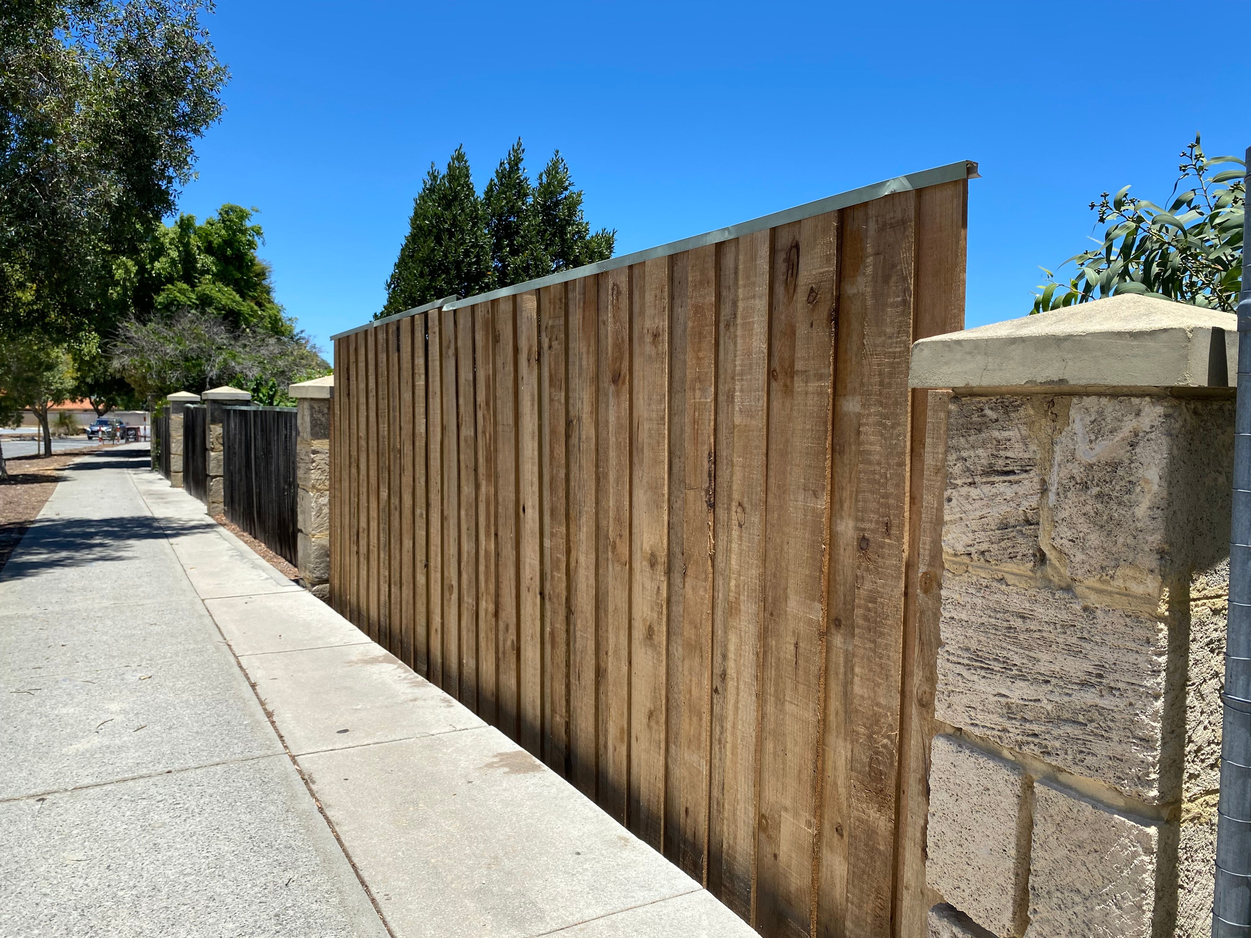 D.I.Y. paling fence Bunnings community