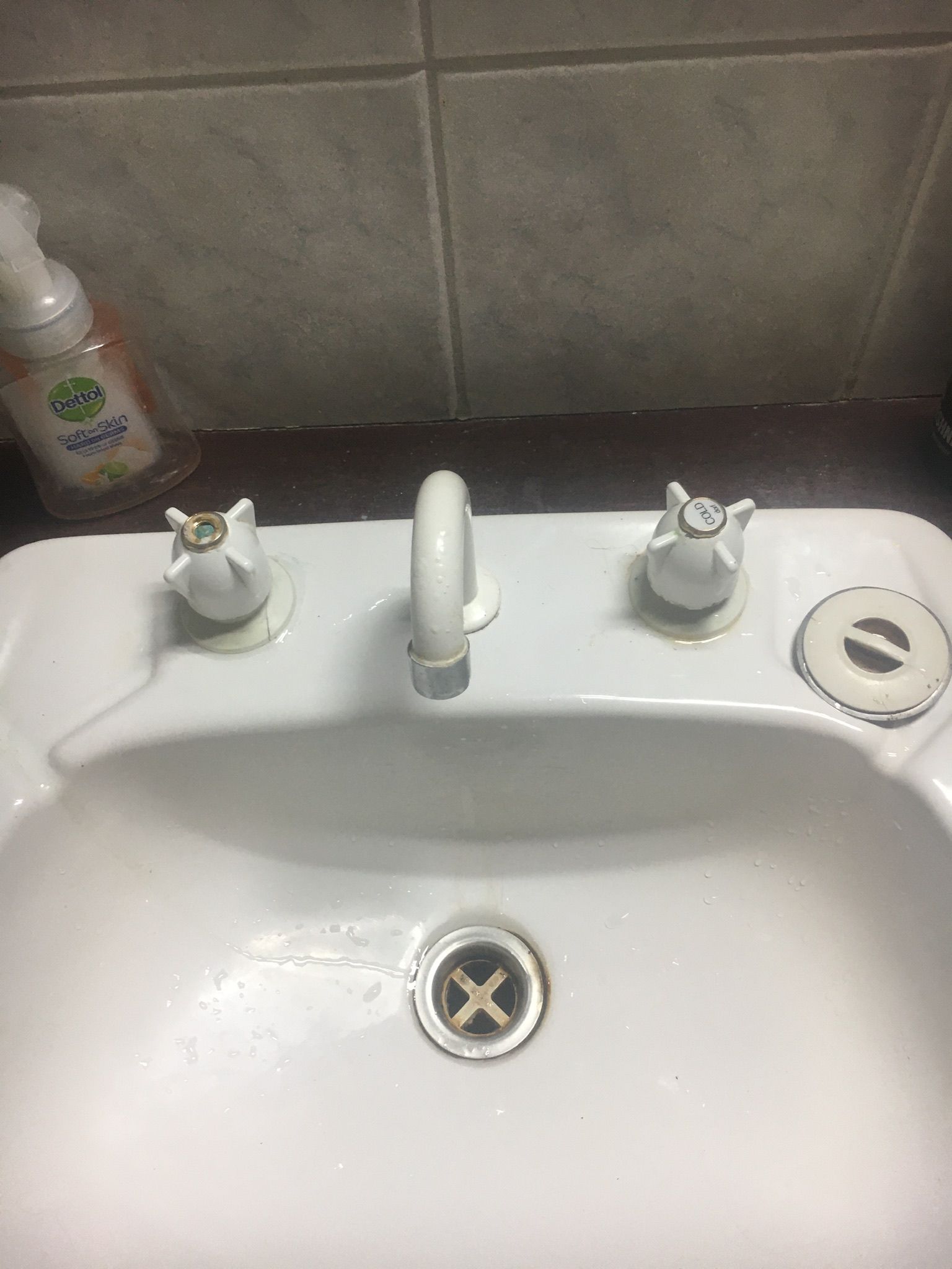 Solved How to remove a tap handle? Bunnings community