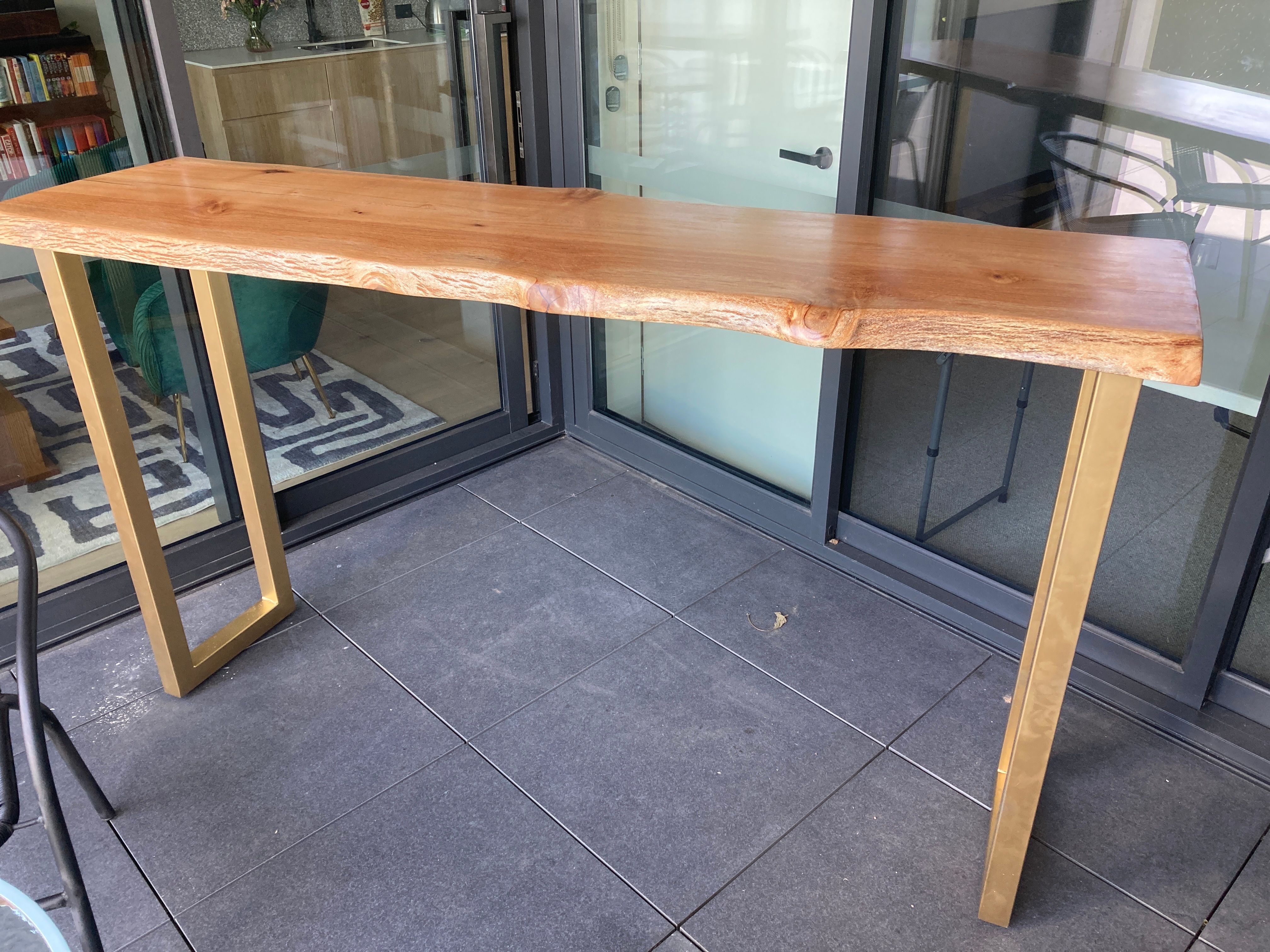 How to attach legs to a live edge table? Bunnings community