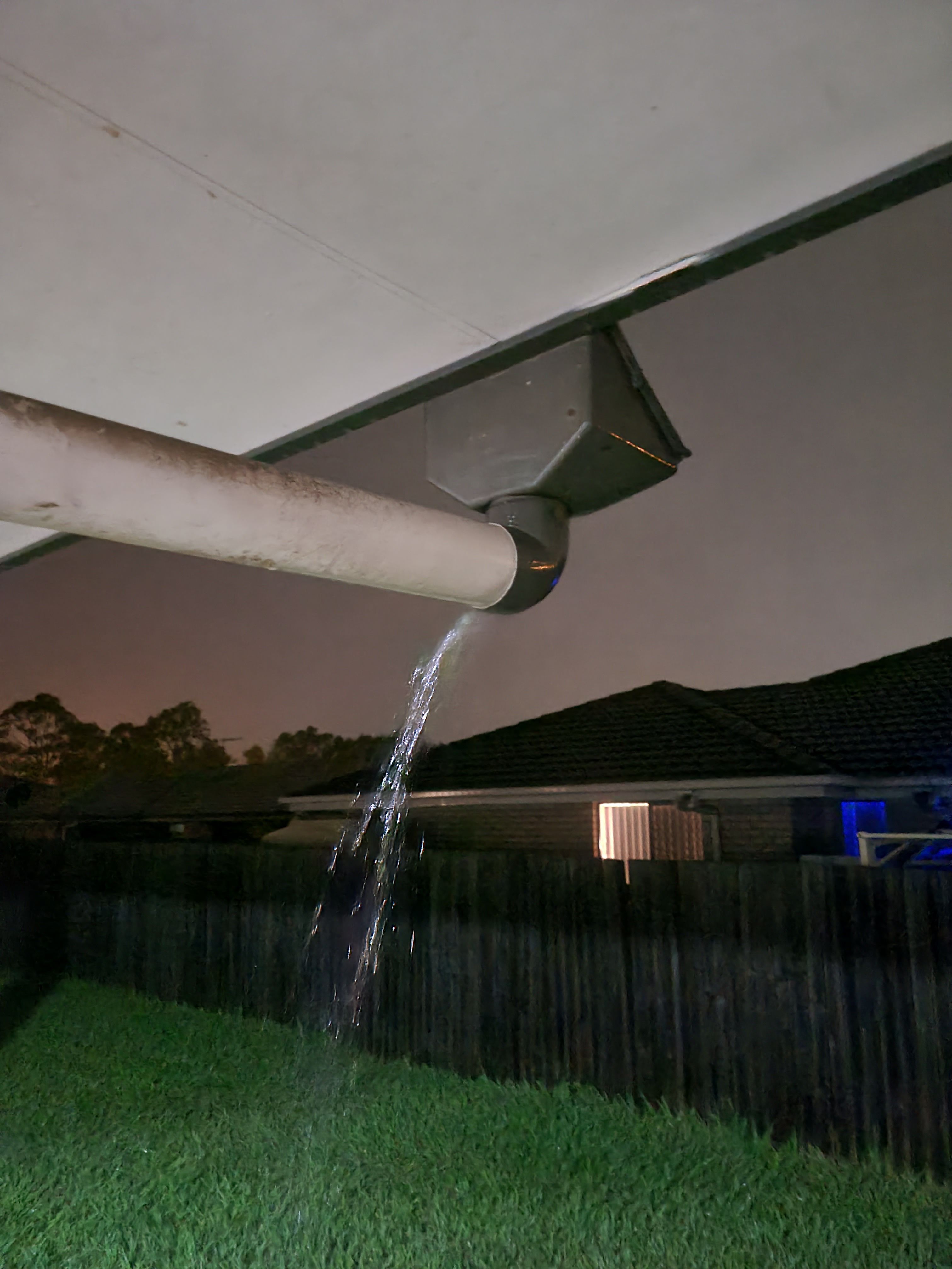How to fix an overflowing downpipe? Bunnings community
