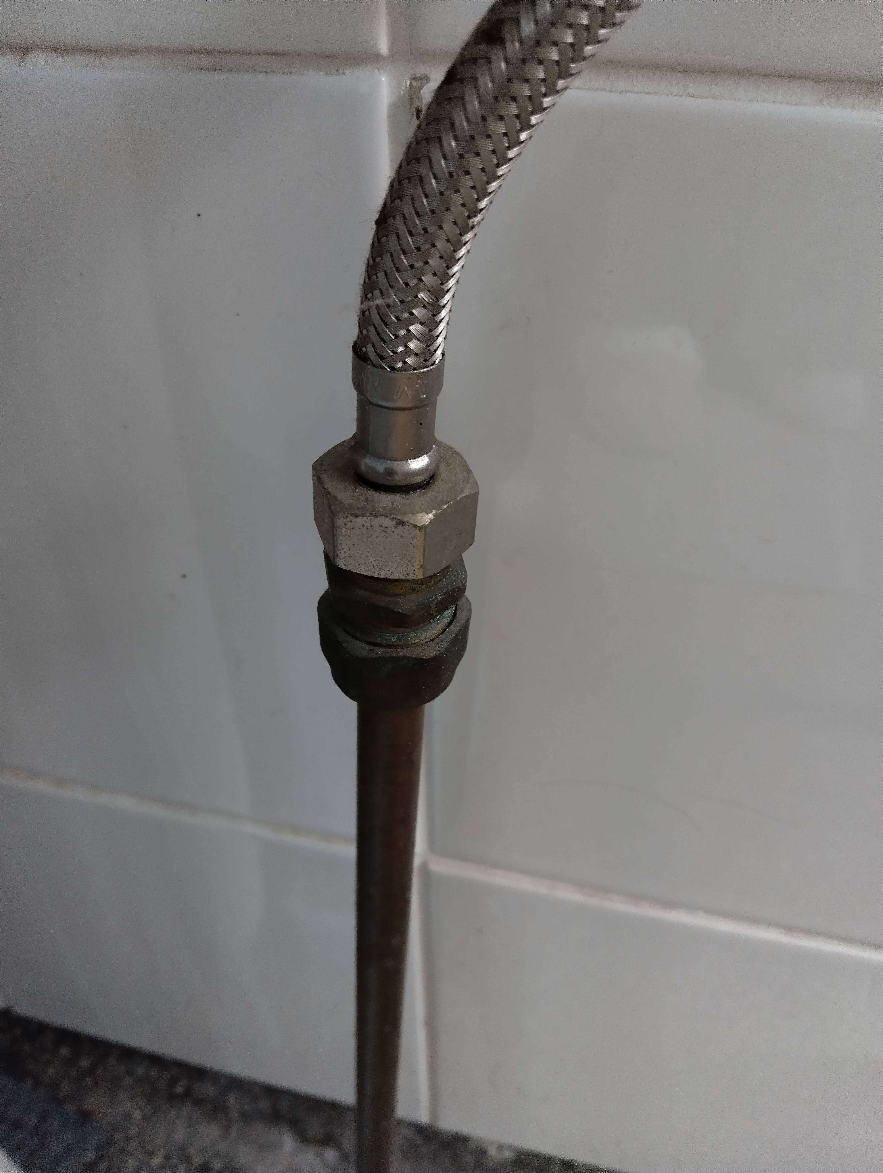 How to connect a washing machine hose to... Bunnings community