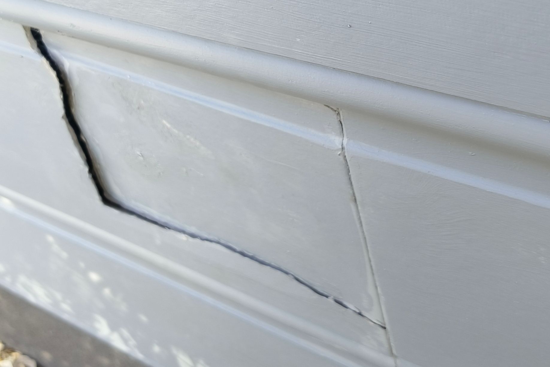 How to fix cracked fibre cement sheet? Bunnings community