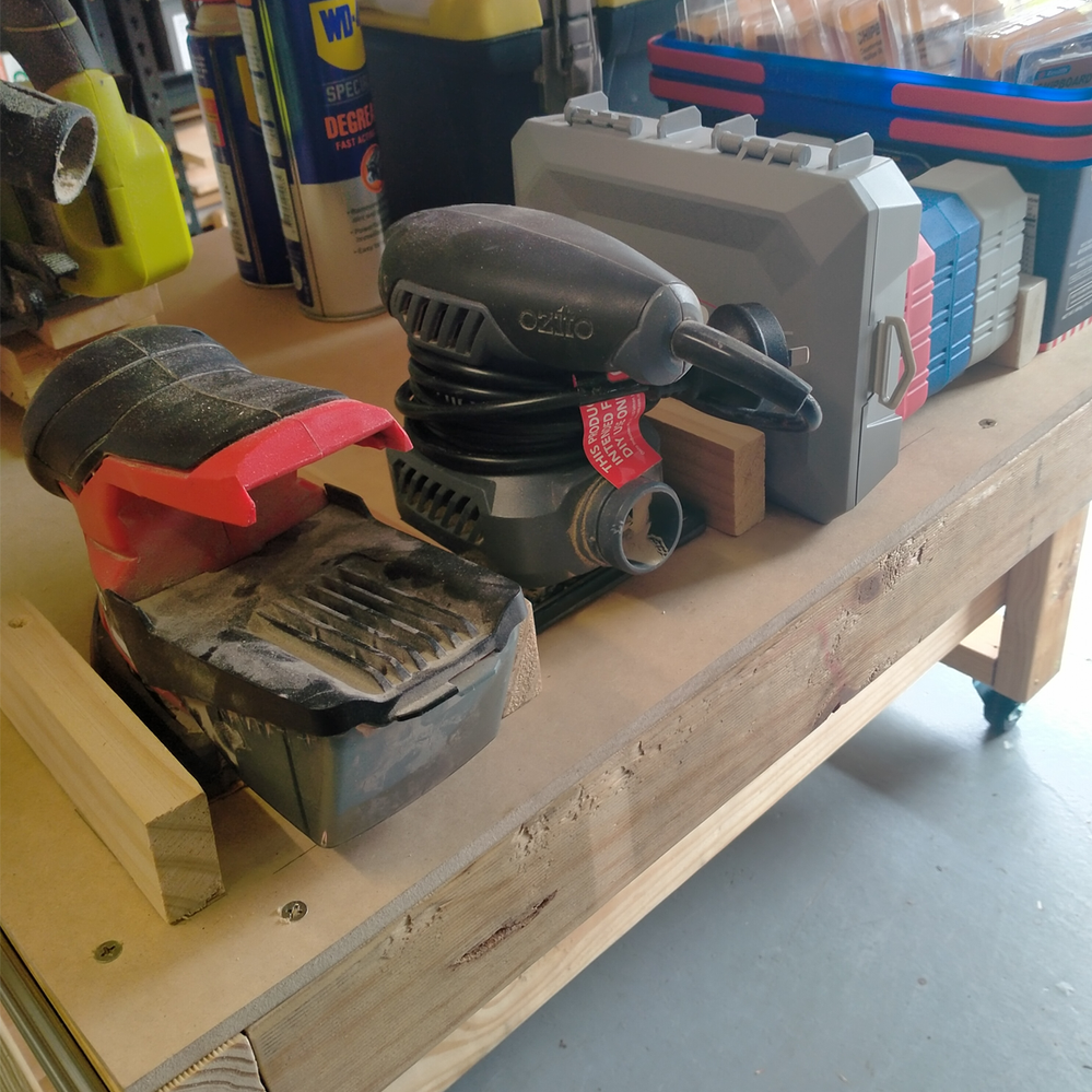 Step 8.5 Holders in place.png