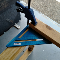 Step 3.1 Clamp leg use combo square top.png