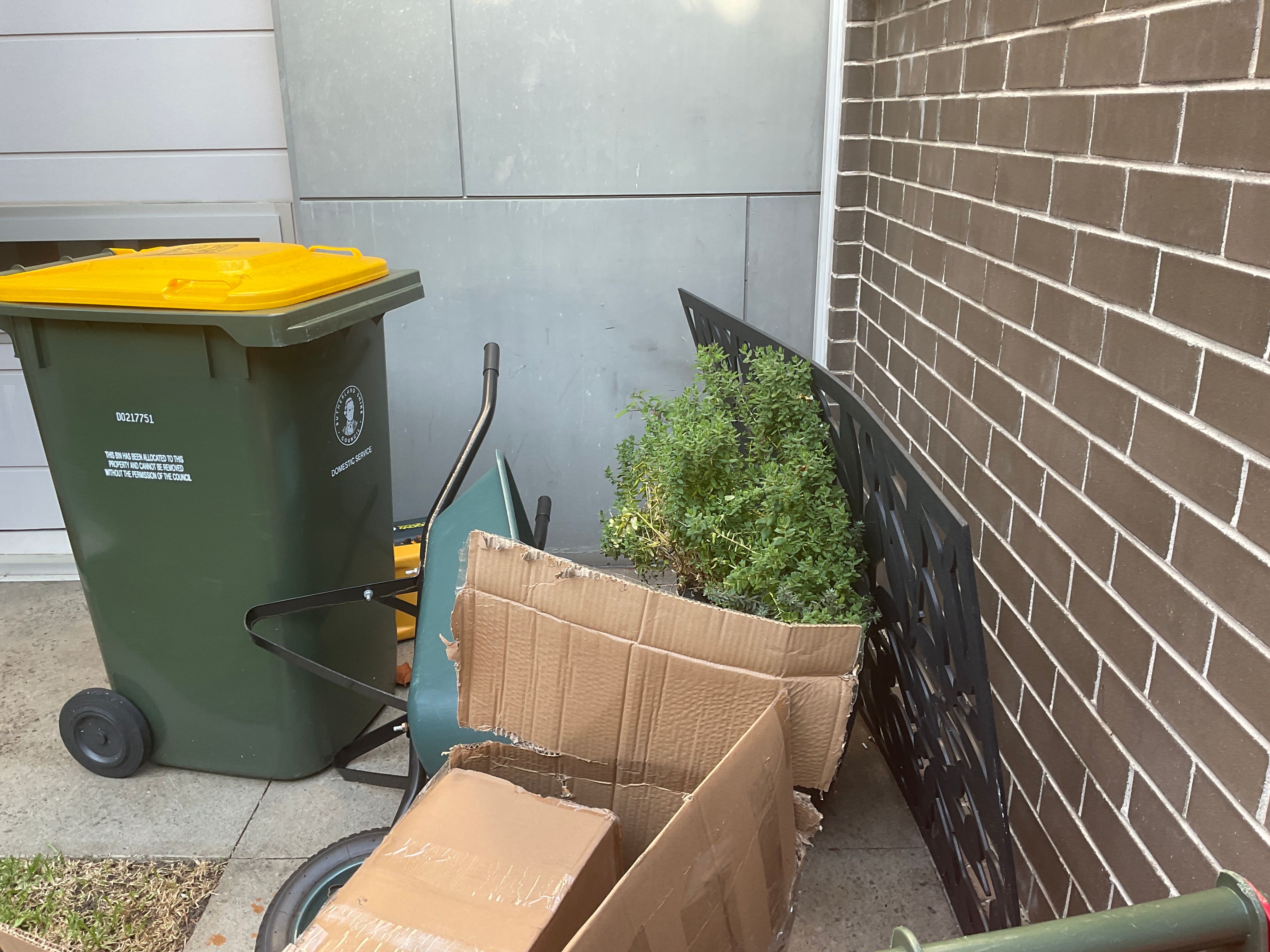 How to build a screen for rubbish bins? Bunnings community