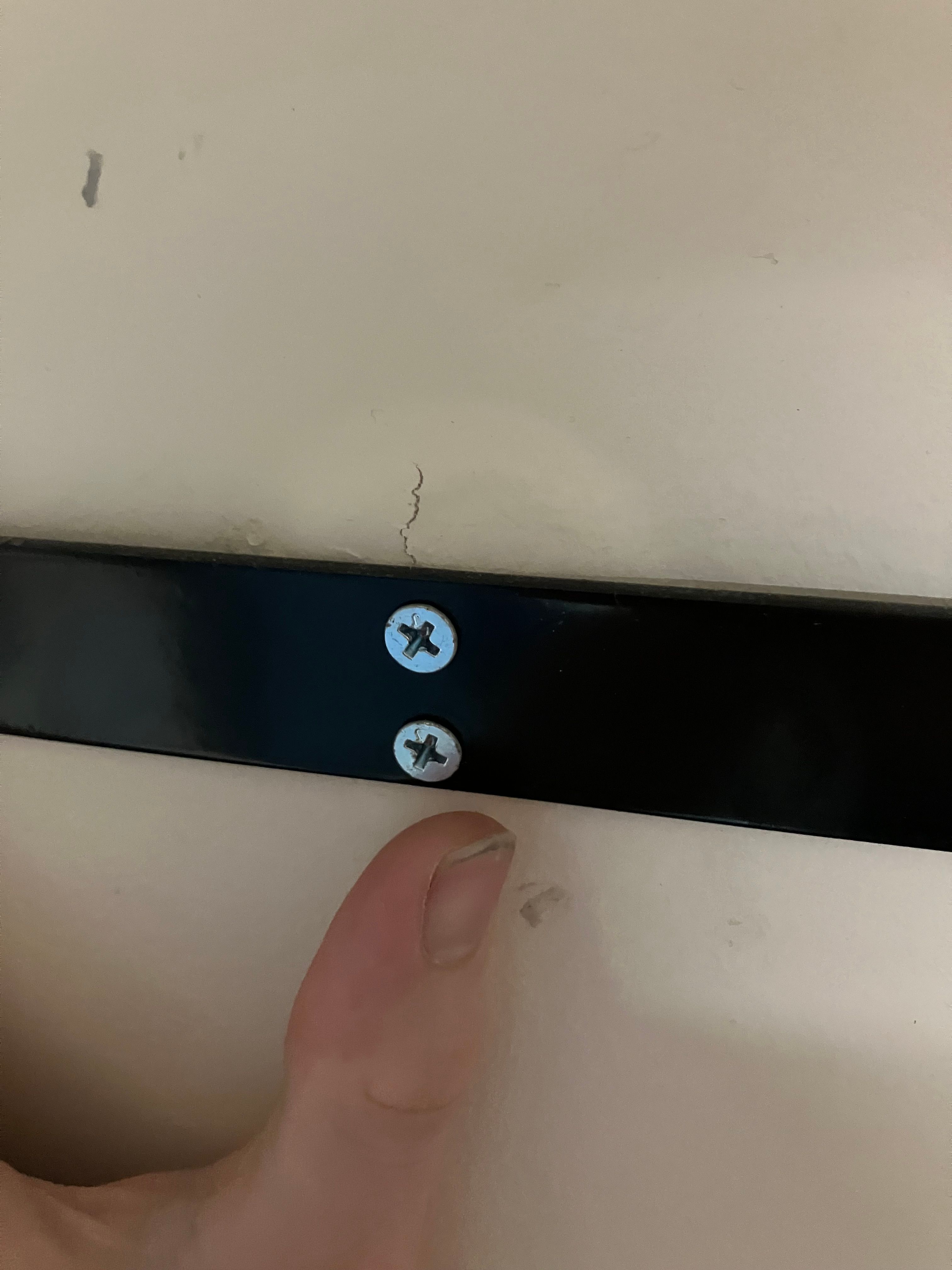 How to fix floating shelf screws? Bunnings community