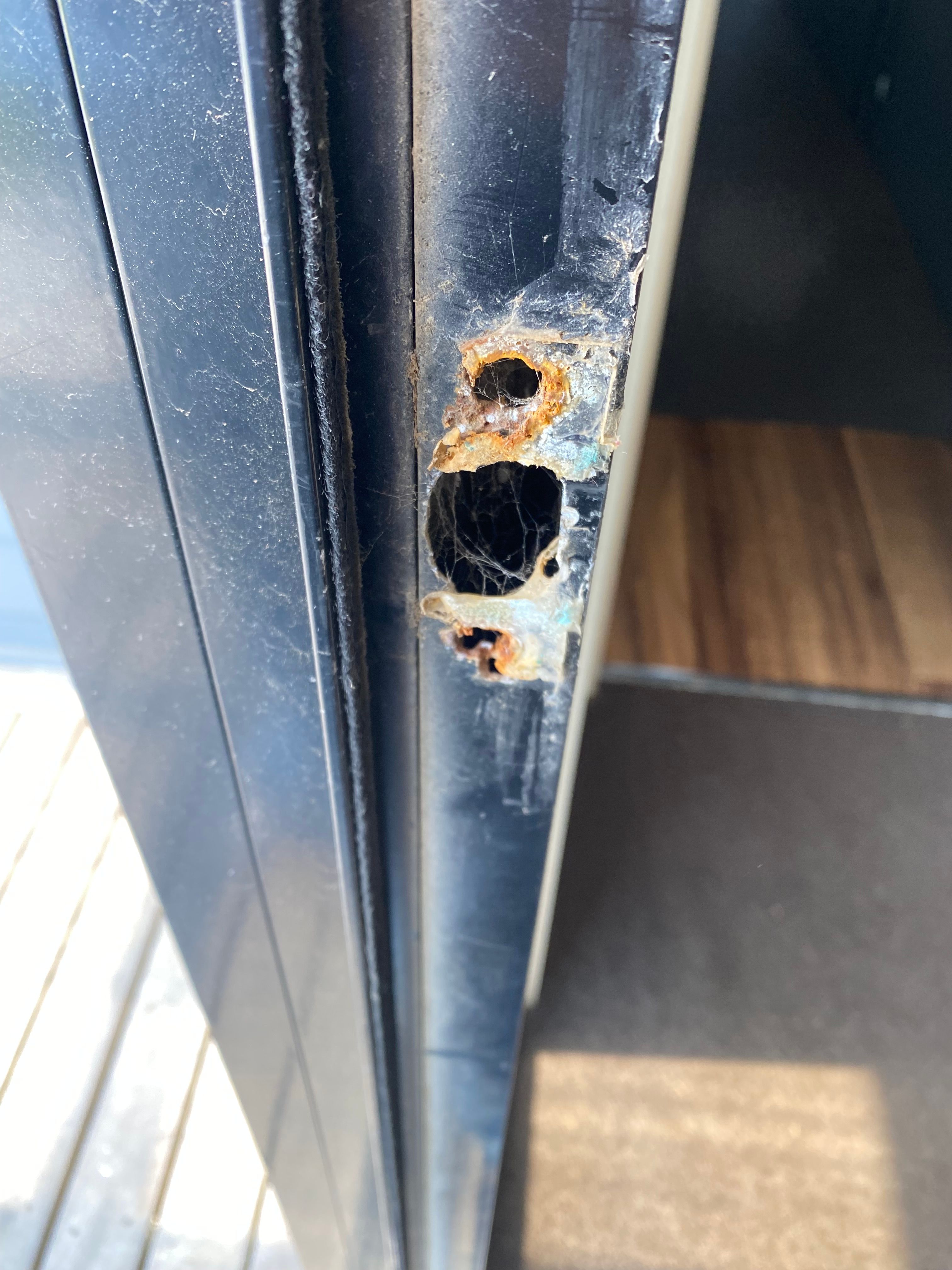 How to fix broken metal door frame hinge... Bunnings community