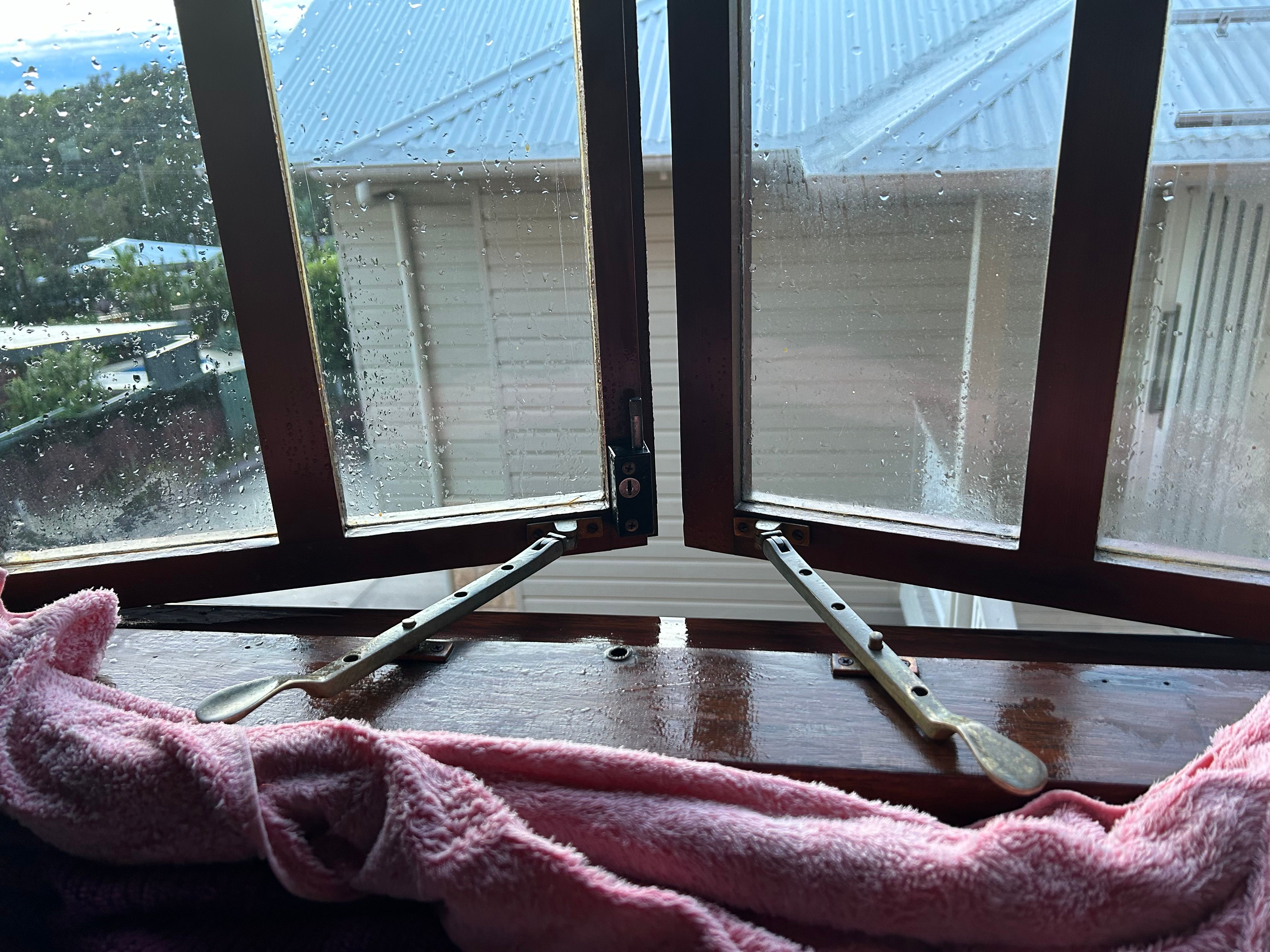 Solved How to seal leaking timber windows set w... Bunnings
