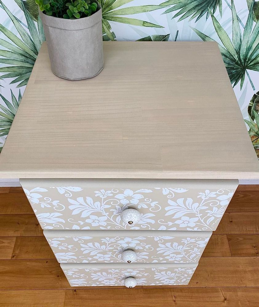 The wood top looks brand new even though it was from an old piece of used board.