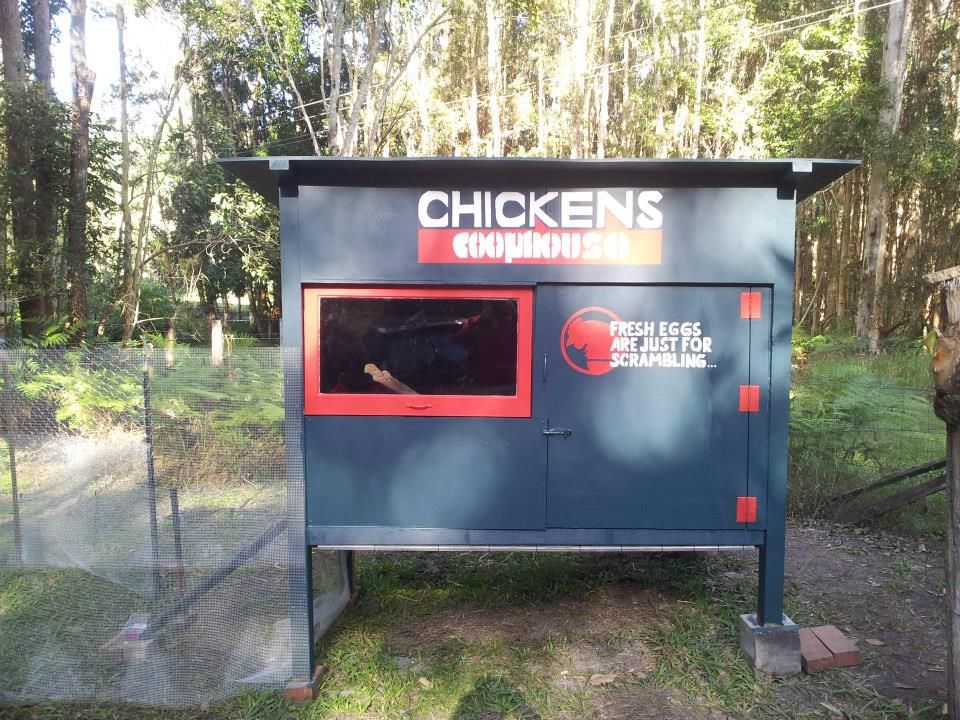 Chicken coophouse Bunnings community