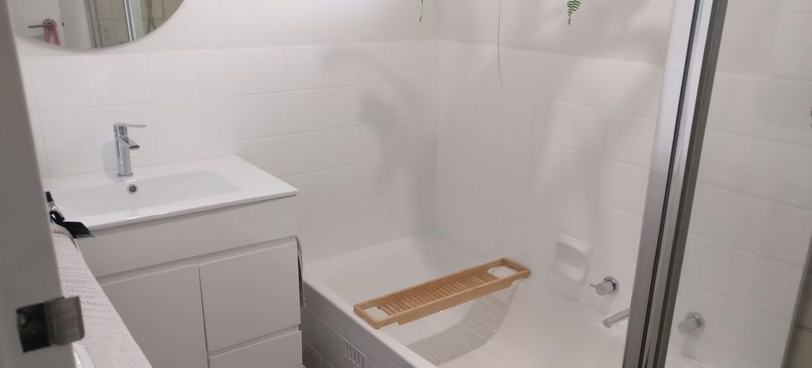 20 bathroom makeovers using paint | Bunnings Workshop community