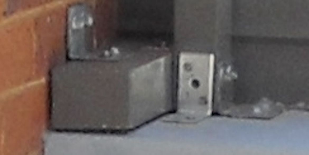 Corner base block.jpeg