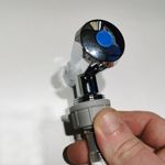 3.4 Screwing on inlet hose.jpg