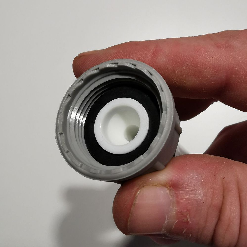 3.3 Dishwasher inlet hose.jpg