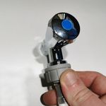 3.4 Screwing on inlet hose.jpg