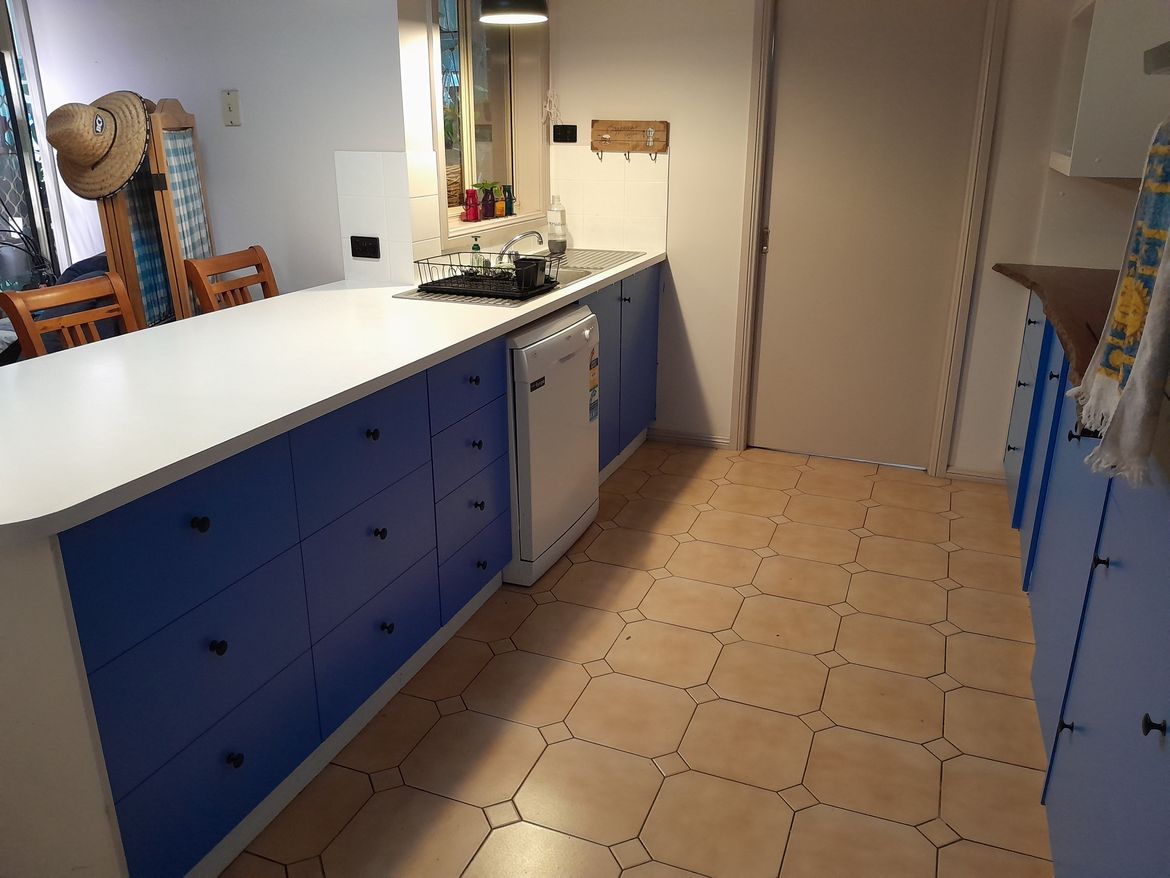 Ran out of time, to complete live edge for this side. Went a different way.