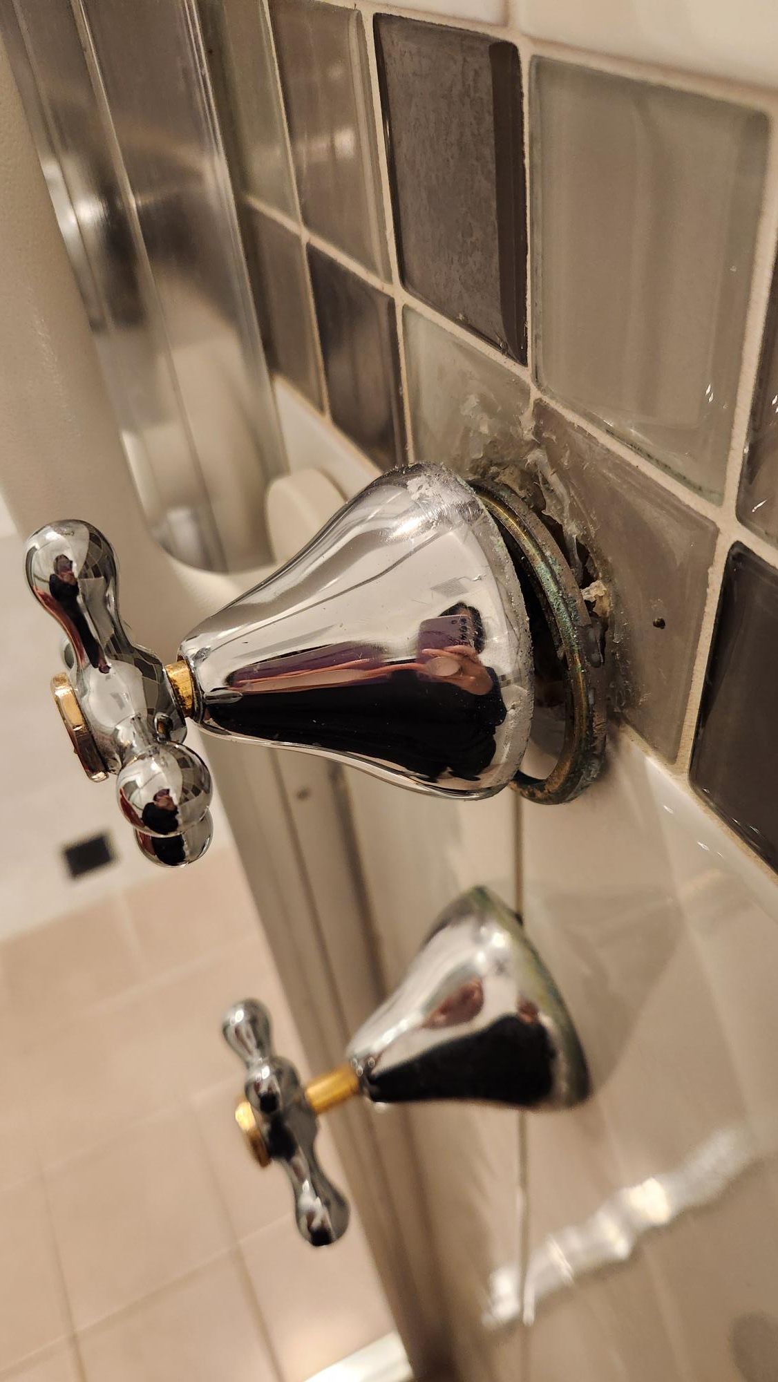 Solved How to fix loose shower tap to wall? Bunnings community