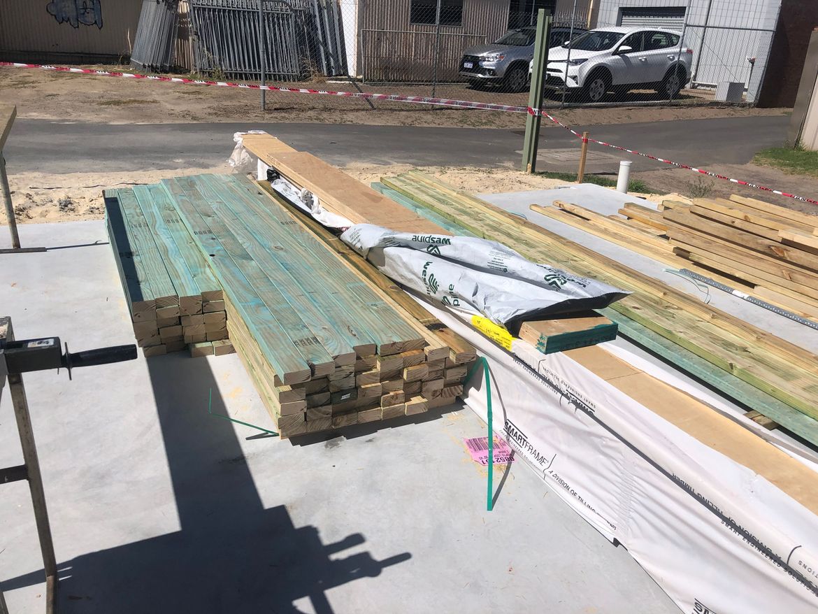 Bunnings timber arrives and studs are cut
