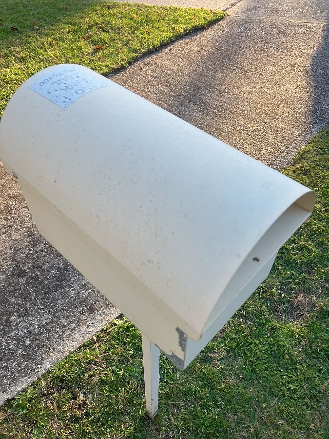 How to repaint a metal letterbox? Bunnings community