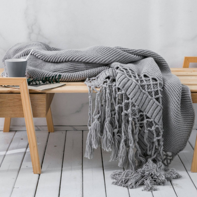 Blankets and throws.png