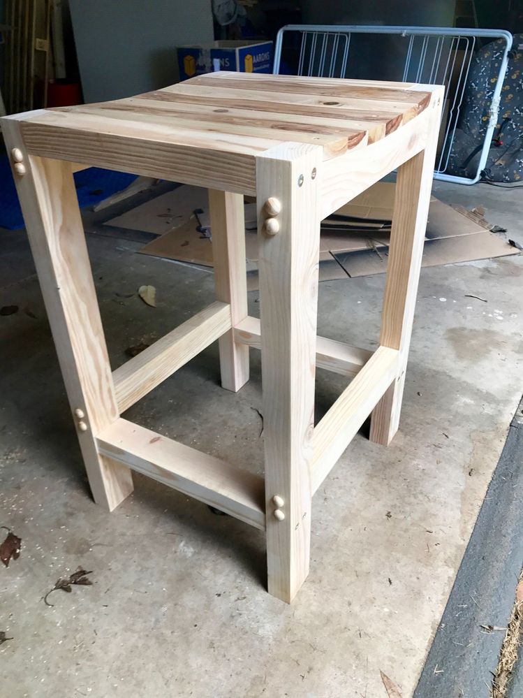 4th project - Bar stool