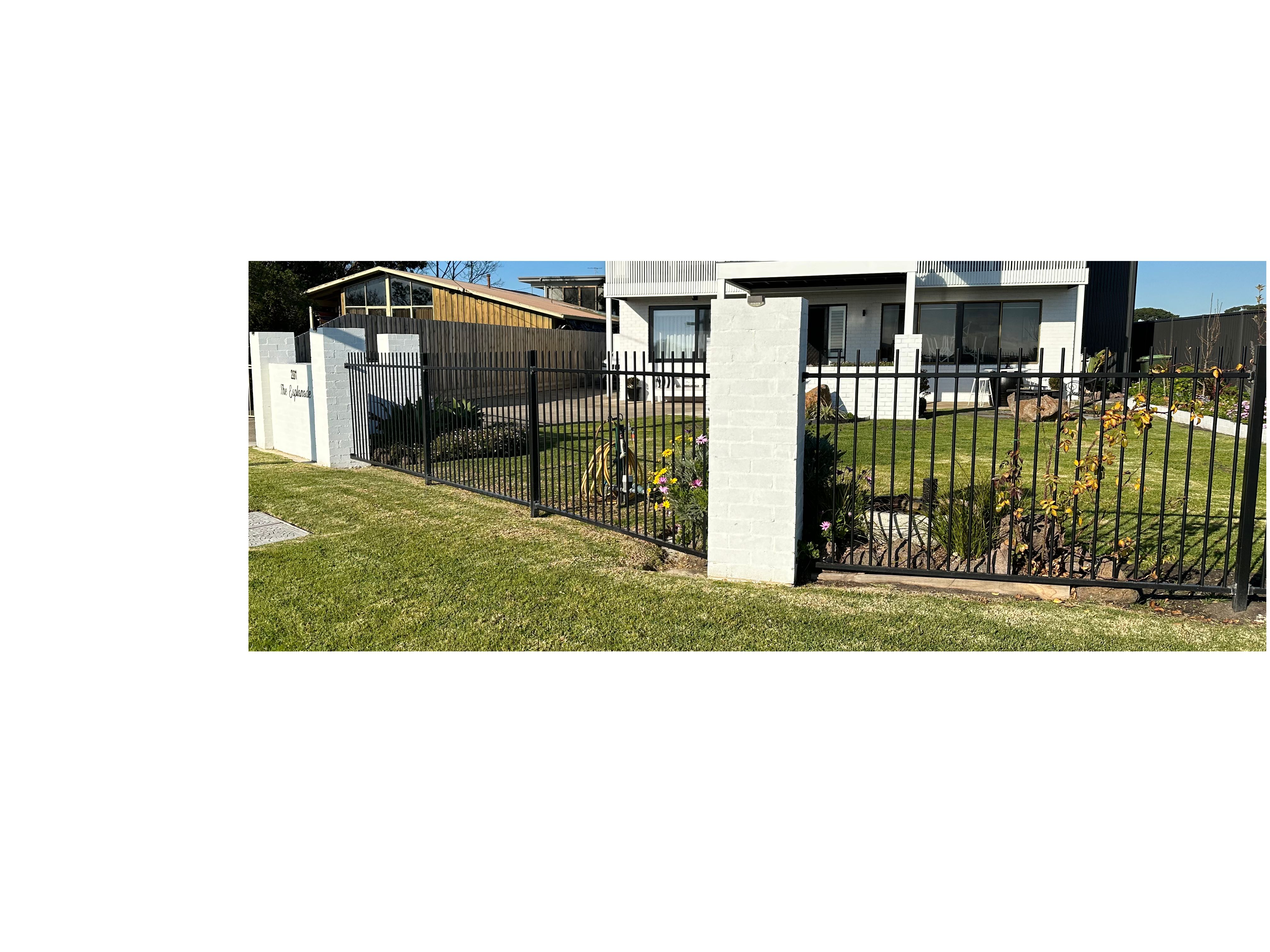 DIY front fence using Bunnings pool fenc... Bunnings community