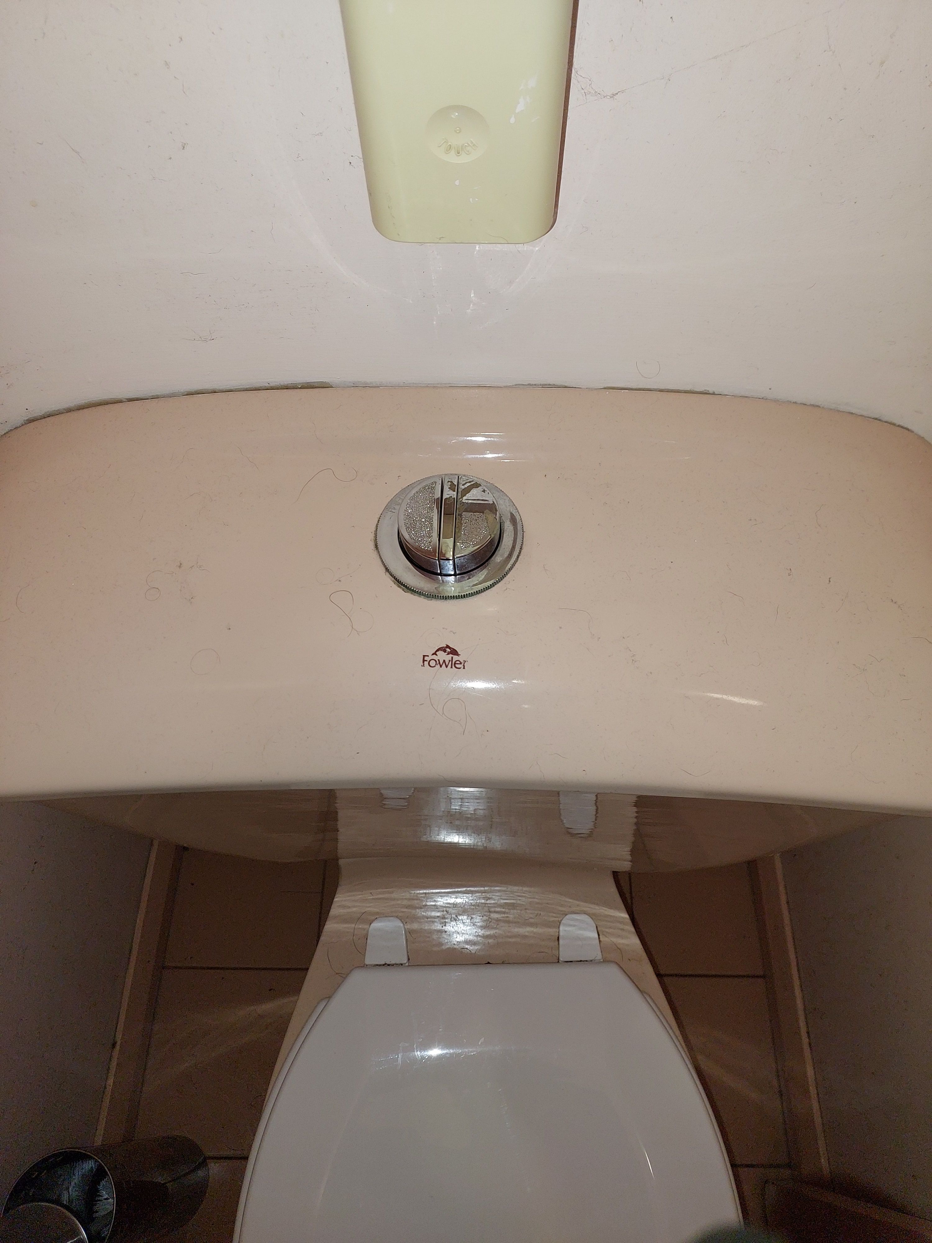 How to remove toilet cistern lid 1990 Fo... Bunnings community